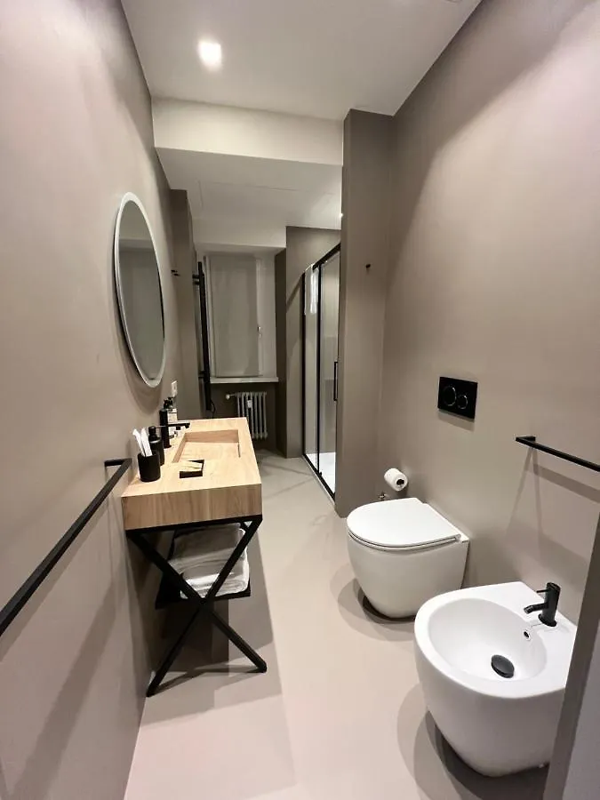 My Milano Repubblica Luxury Rooms בית הארחה