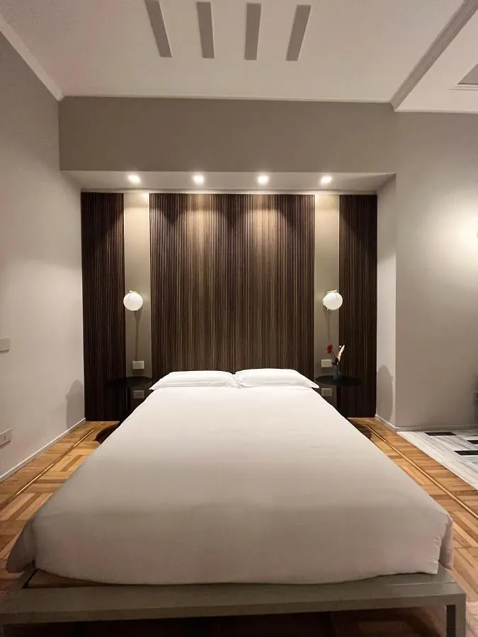My Milano Repubblica Luxury Rooms בית הארחה מילאנו
